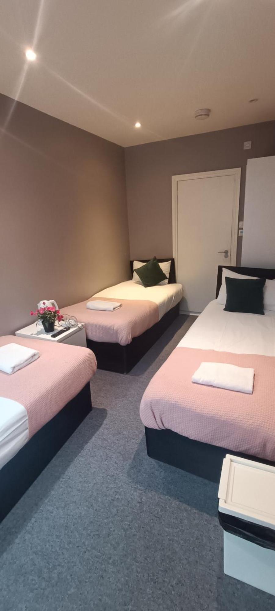 ลอนดอนควีนส์ยูโรสตาร์ - คิงส์ครอส Hotel ภายนอก รูปภาพ